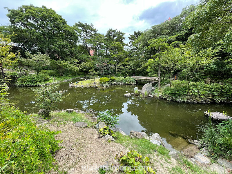 小倉城庭園　池