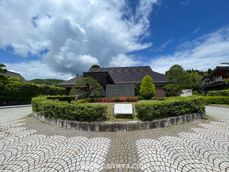 勝興寺周辺の観光スポット（高岡市万葉歴史館）