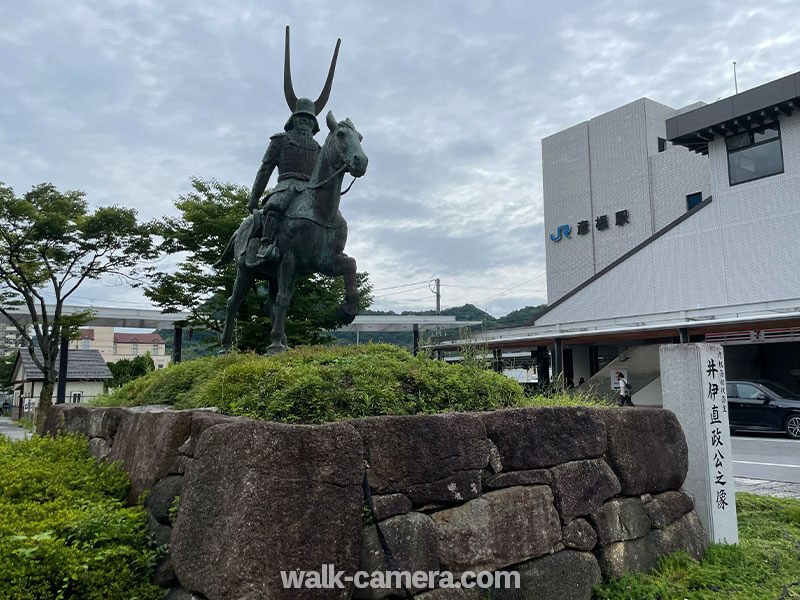 彦根駅　西口　井伊直政公之像