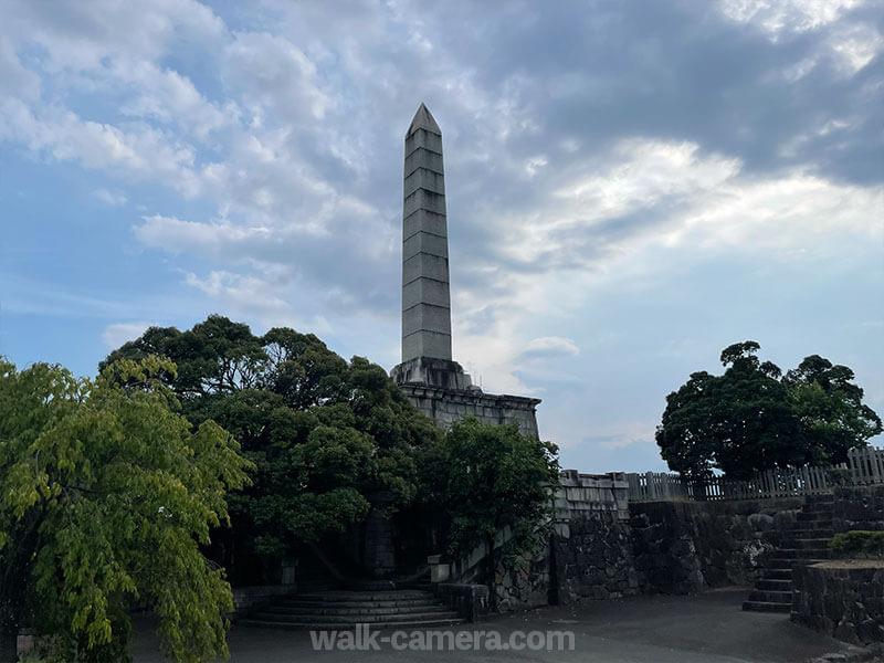 甲府城　謝恩碑（謝恩塔）　