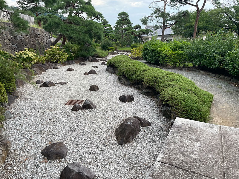 甲府城（舞鶴城公園）　日本庭園