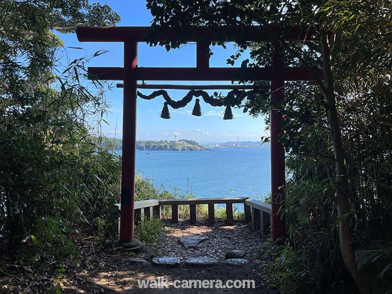 大湊神社 拝殿から見る景色