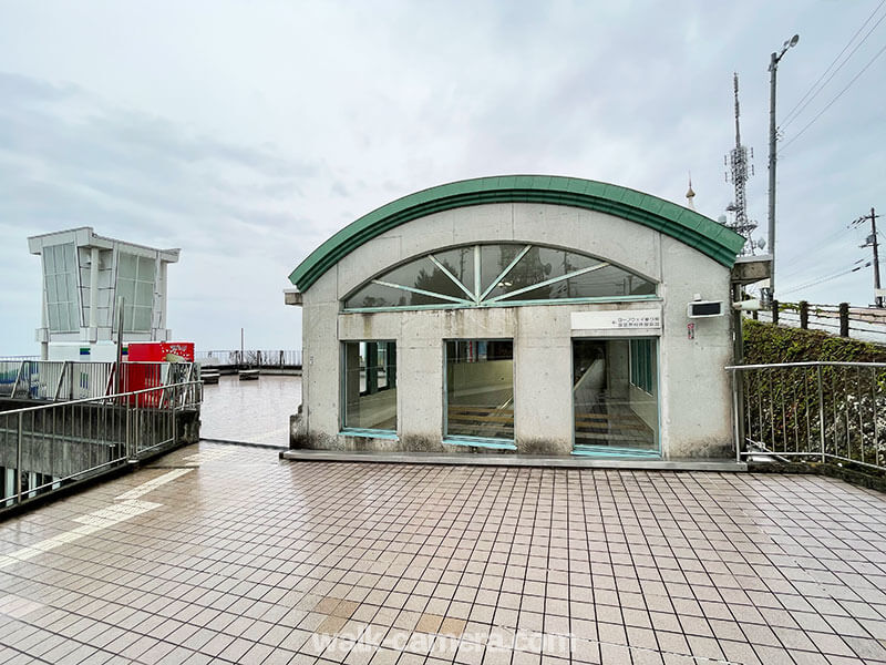 眉山ロープウェイ山頂駅