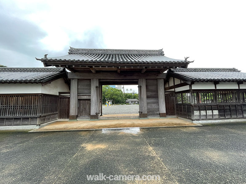 徳島中央公園（徳島城跡）鷲の門