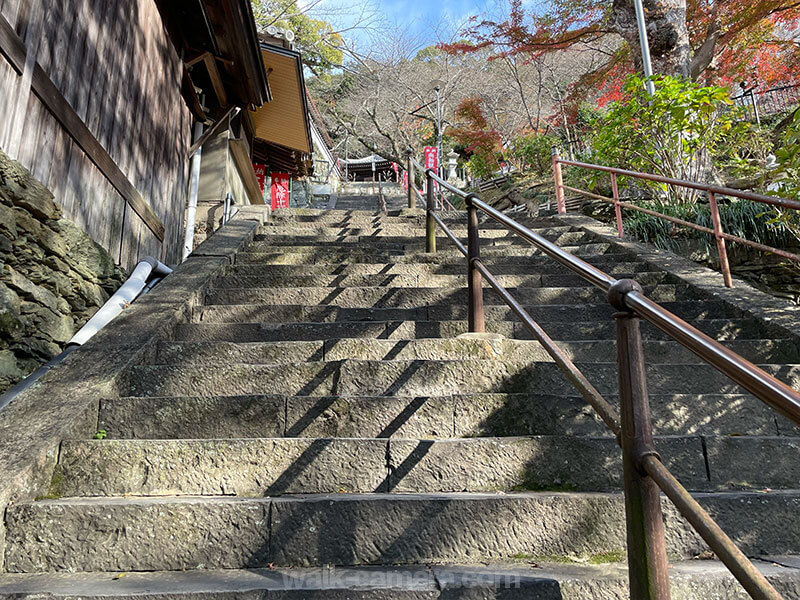 紀三井寺 石段 手すり