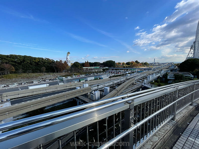 万博記念公園駅から見る太陽の塔