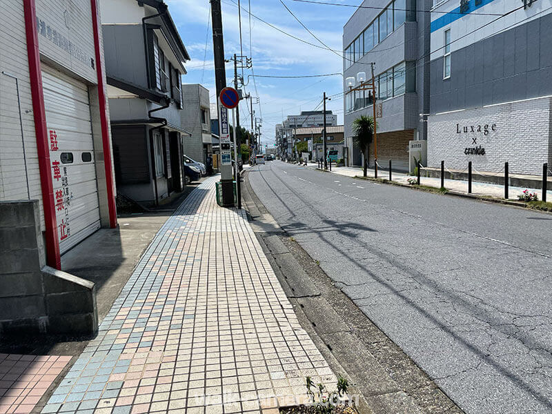 勝浦駅から勝浦中央海水浴場への道のり