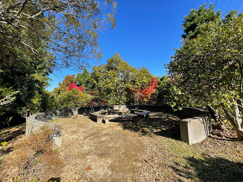 服部緑地植物園 郷土の森 椿山 見どころ