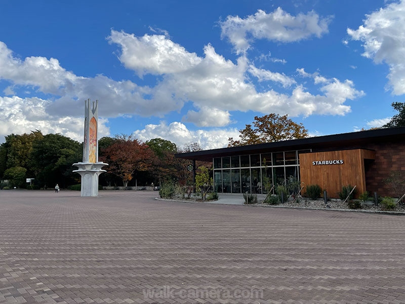 服部緑地 西中央広場 スターバックスコーヒー