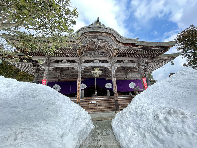 成相寺 本堂