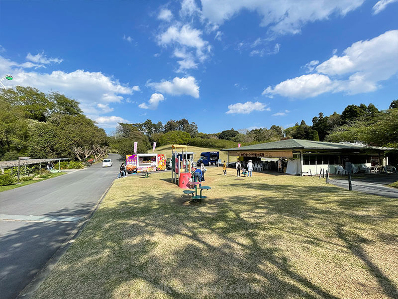浜松フラワーパーク キッチンカー・フードマルシェ エリア