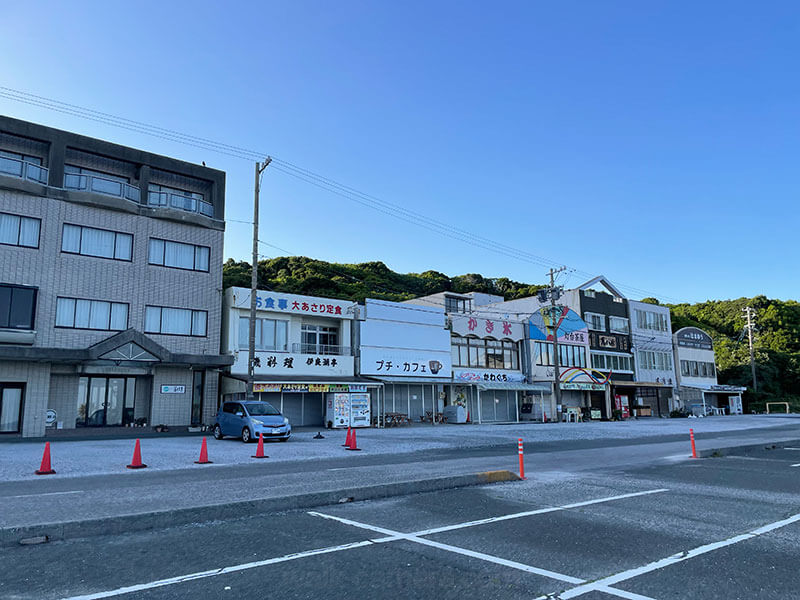 恋路ヶ浜 飲食店・カフェ