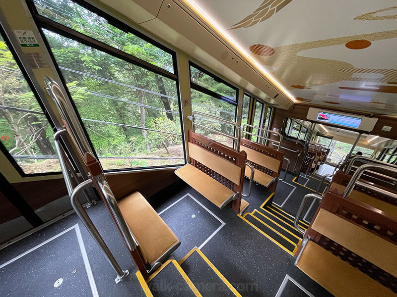高野山ケーブルカー 車内
