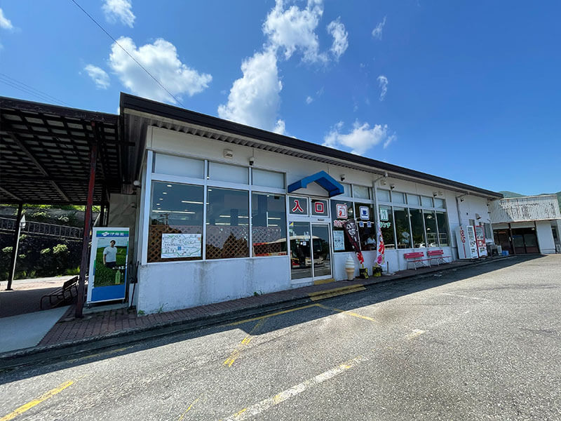 那智の滝近くの飲食店・土産店
