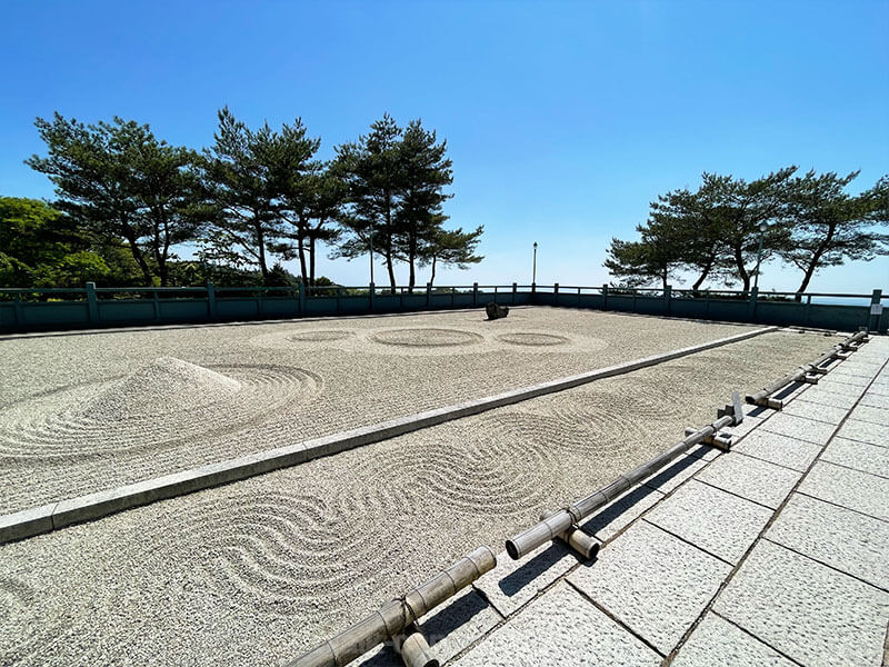 摩耶山天上寺 枯山水庭園