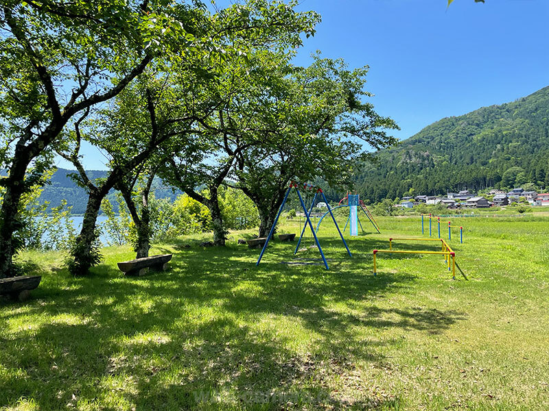 余呉湖 島浦公園