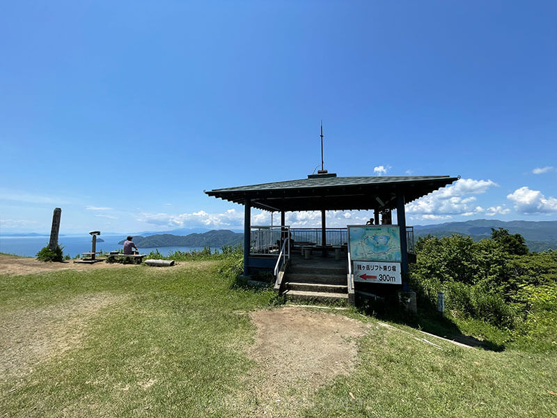 賤ヶ岳山頂展望台の見どころ