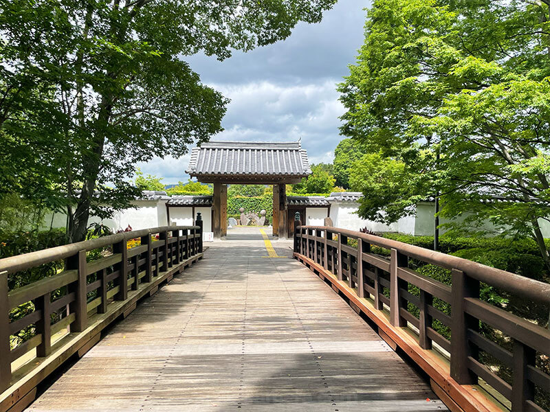 池田城跡公園 大手門と橋