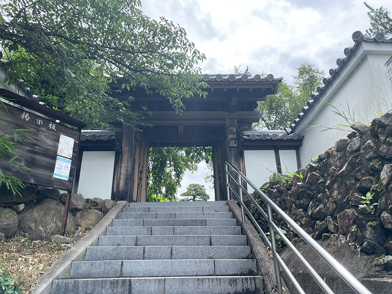 池田城跡公園 西門
