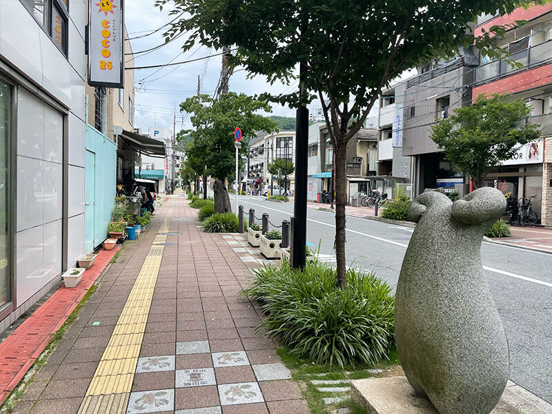 阪急宝塚本線の池田駅から池田城跡公園への徒歩での行き方