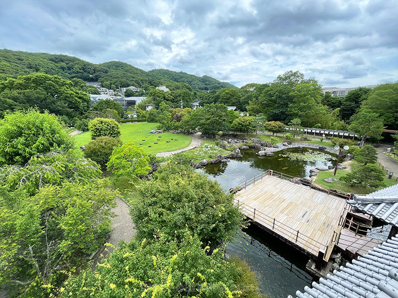 池田城跡公園 展望台から見る庭園風景