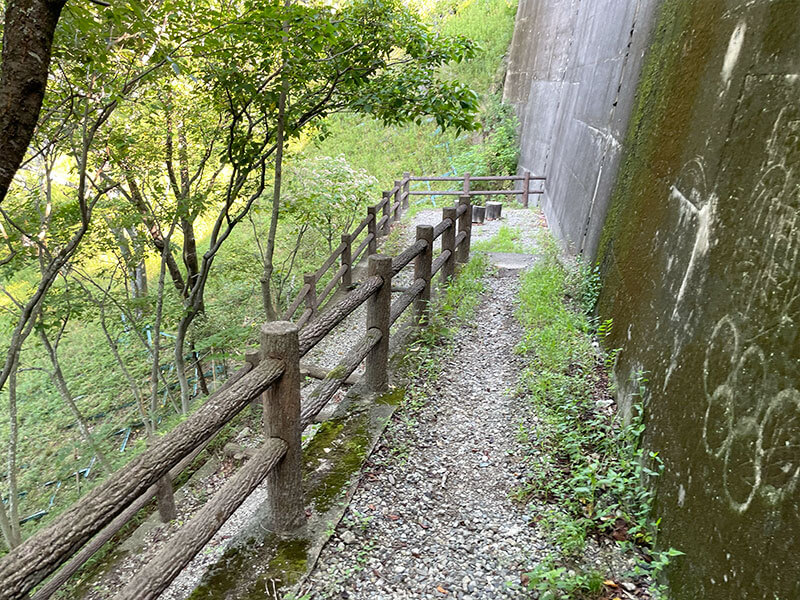 一庫ダムから一庫唐松公園への道のり