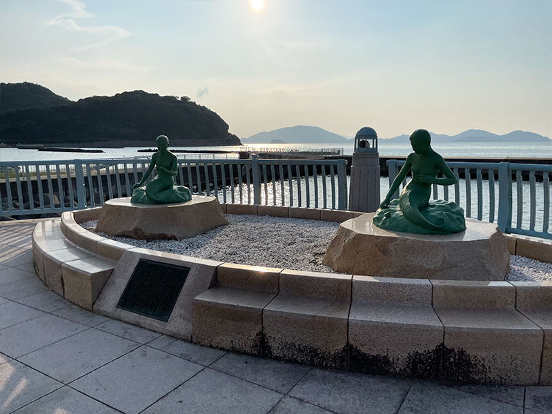 『夕雅と旬彩の宿 せくみ屋』の近くにある人魚の浜（マーメイドテラス）