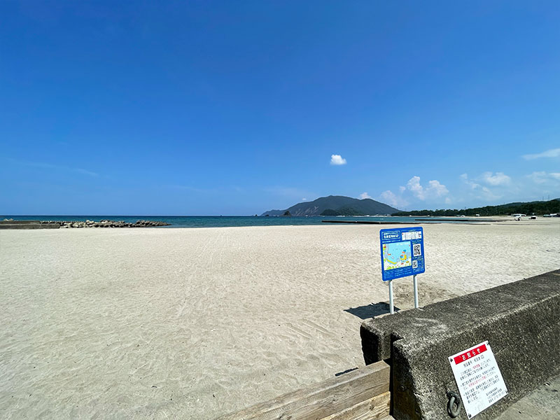 鳥居浜海水浴場に到着