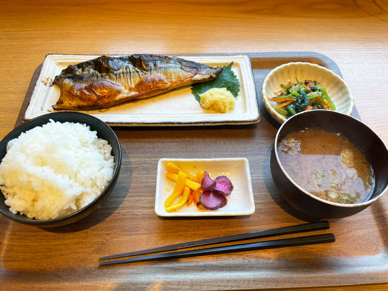 うみから食堂 サバ定食